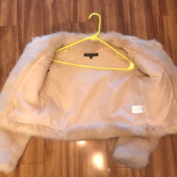 Naked wardrobe cream faux fur coat - Picture 7 of 8